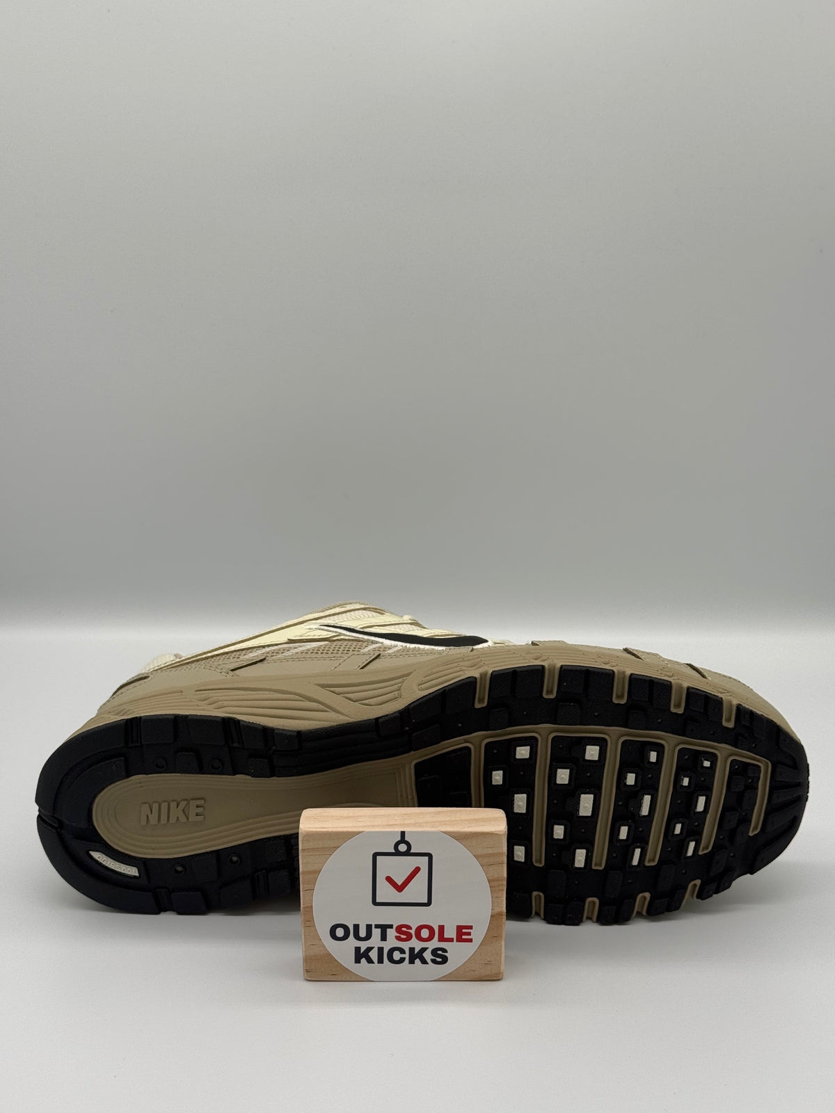 Nike P-6000 PRM, IH8042 100, Coconut Milk/Black-Beach - Size US11