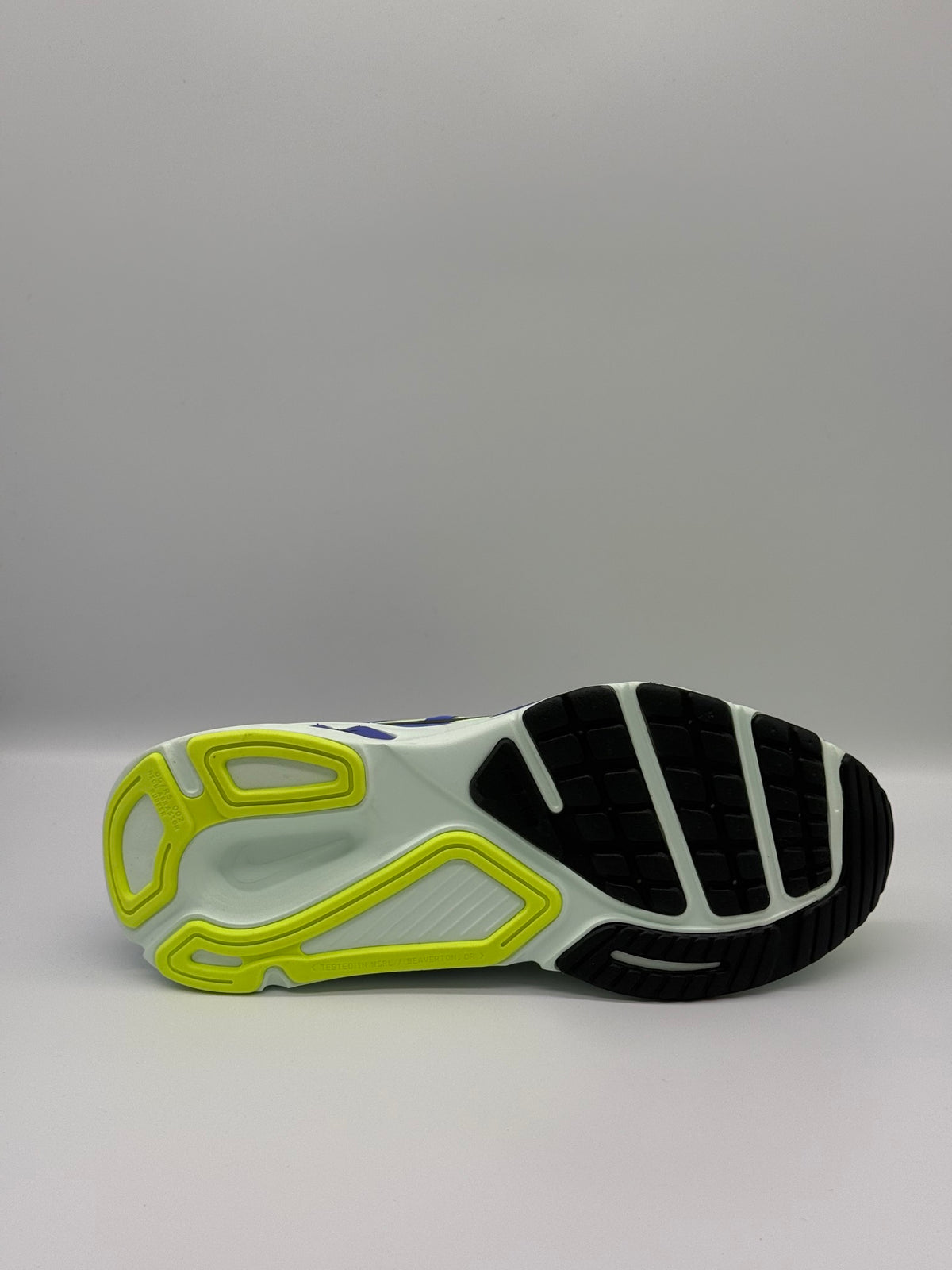 Nike Structure Plus, HQ3048 111, White/Black Spruce-Volt Ice - Size US11