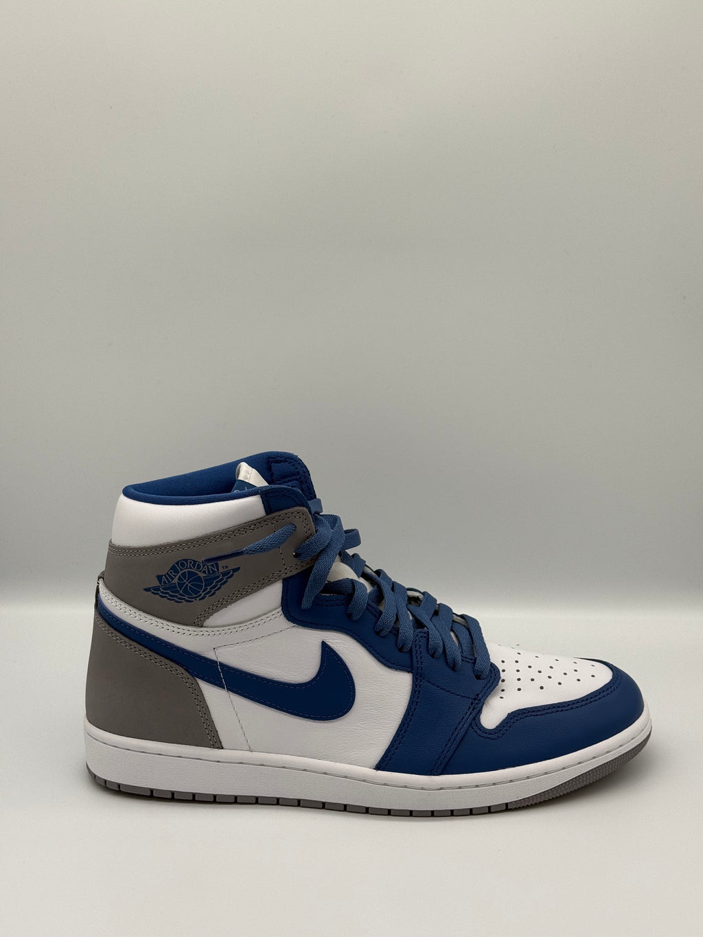 Air Jordan 1 Retro High OG, DZ5485 410, True Blue/White-Cement Grey - Size US11