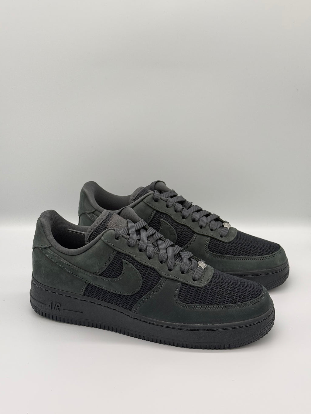 Nike Air Force 1 '07 LV8, II9807-001, Anthracite / Off Noir - Size US9