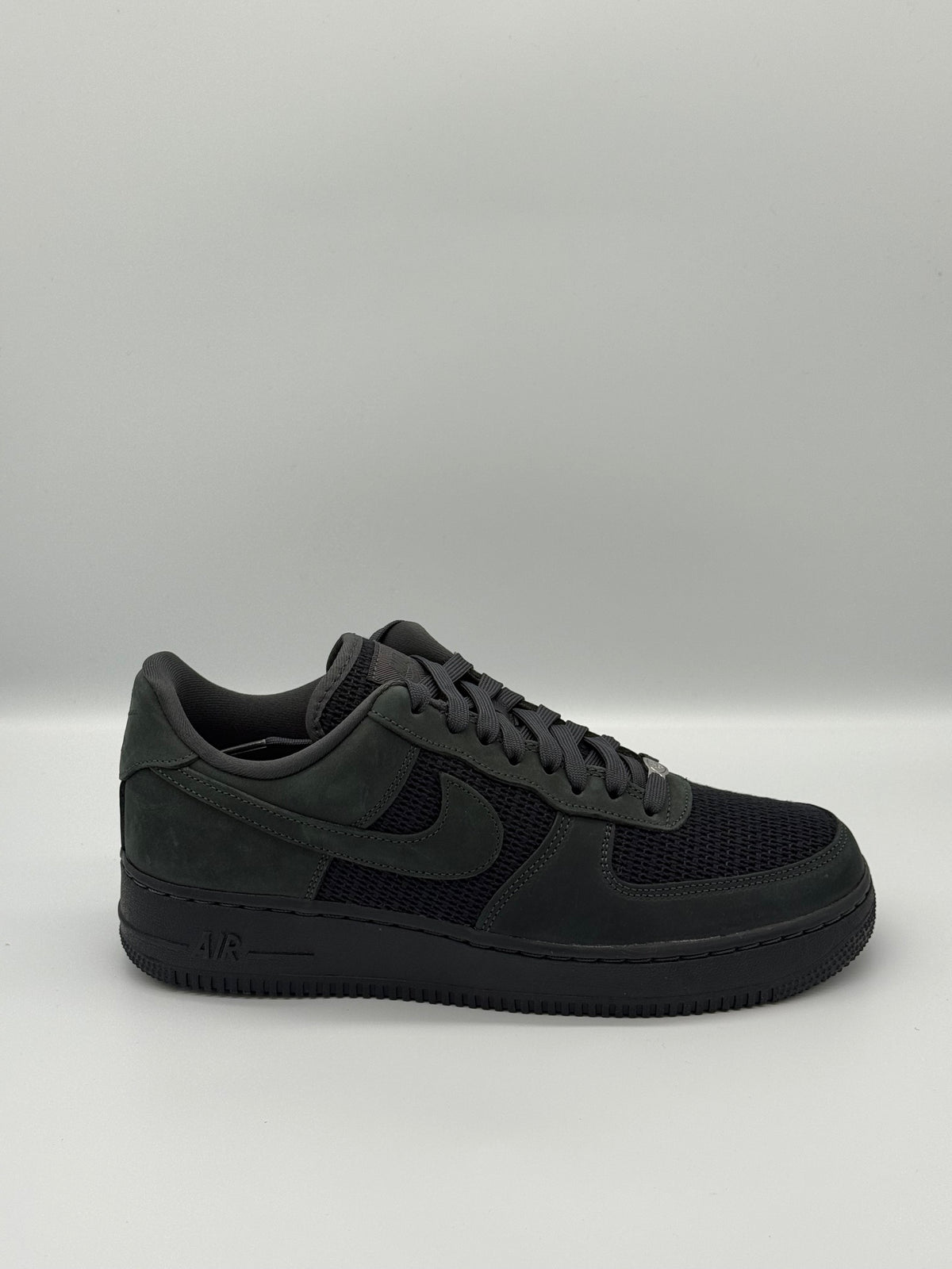 Nike Air Force 1 '07 LV8, II9807-001, Anthracite / Off Noir - Size US9