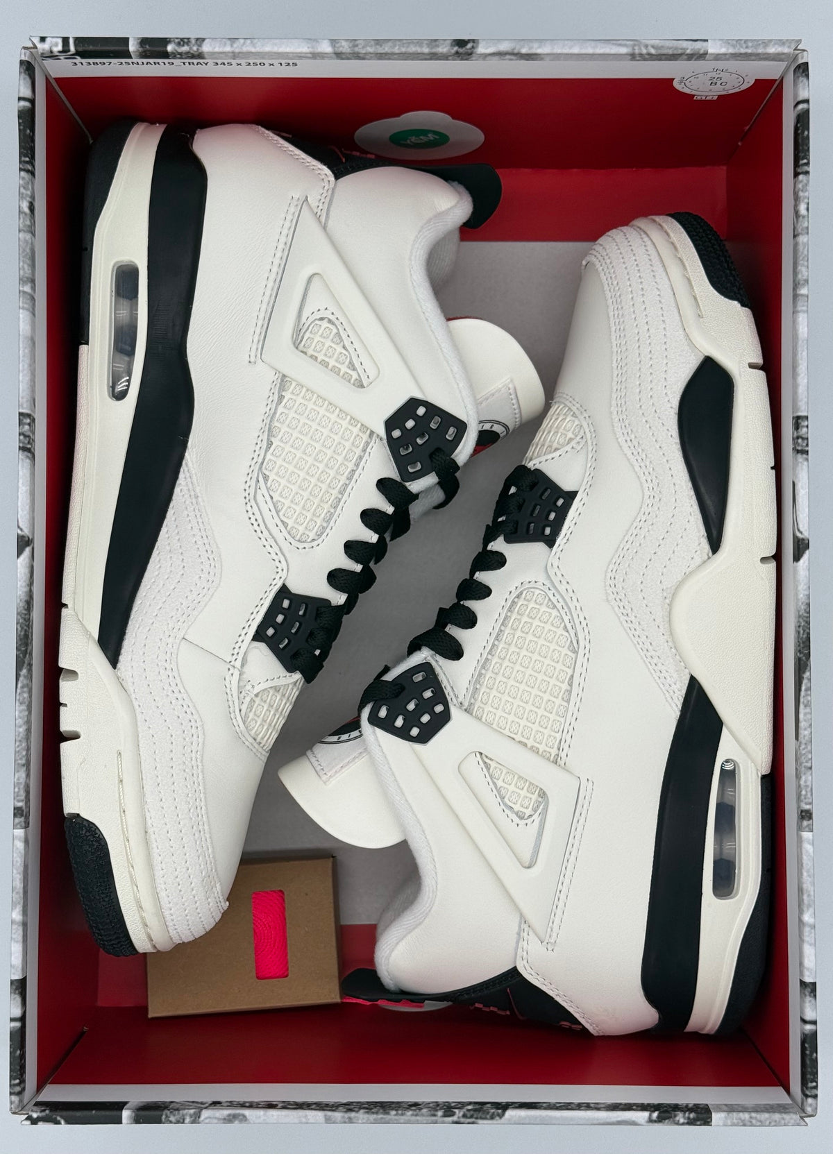 Air Jordan 4 Retro OG FC, IM4002 100, Sail/Black-University Red - Size US11