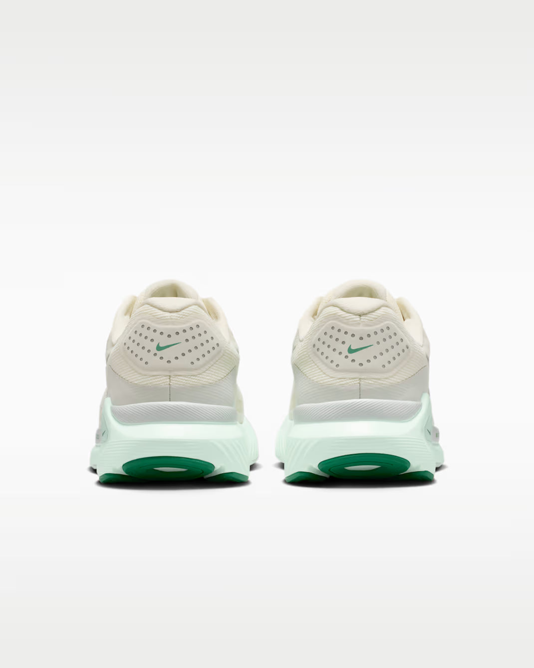 Women's Nike Structure 26 - Size W US8.5