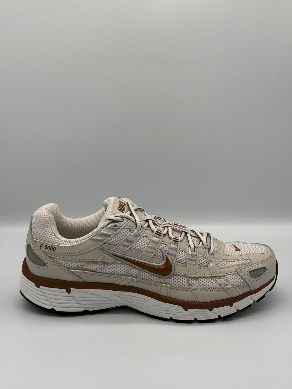 Nike P-6000, CD6404 106, LT Orewood BRN/LT British Tan- Size US10